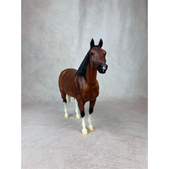 Breyer Horse Tommie Turvey’s Pokerjoe - Picture 5 of 13